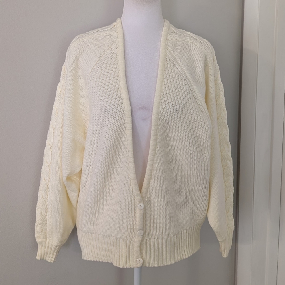 Vintage Idioms Women's Cardigan Sweater MEDIUM Cable Knit Preppy Chunky Cozy